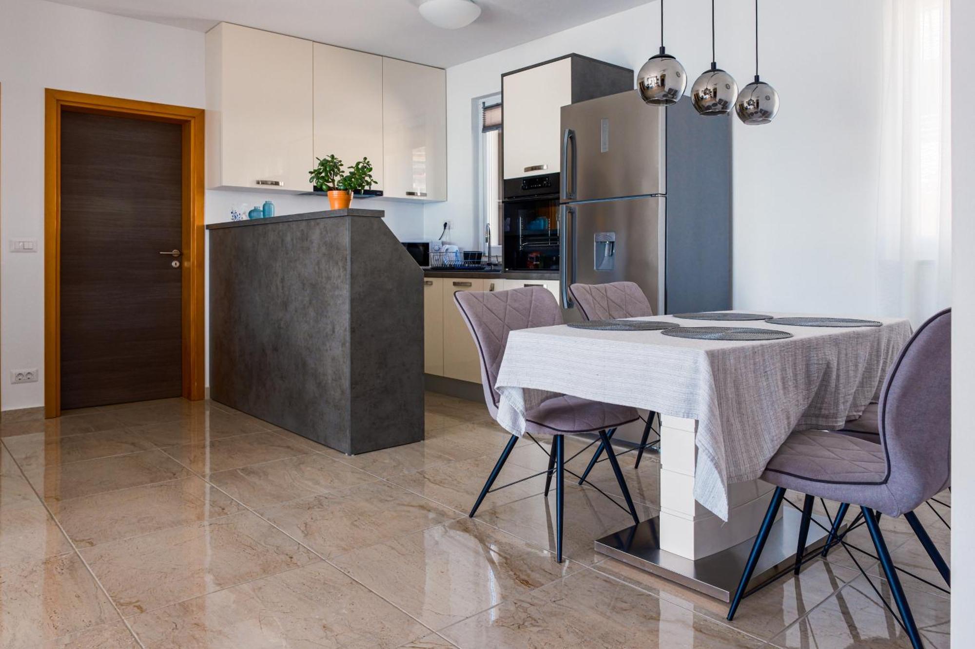 Seafront 2-Bedroom Apartment Nika - 拉巴克 外观 照片